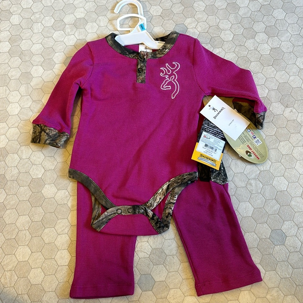 Size 6 month browning waffle knit 2 piece outfit. NWT